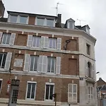Victor Hugo Hotel 2*