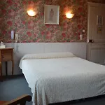 Victor Hugo Hotel 2*
