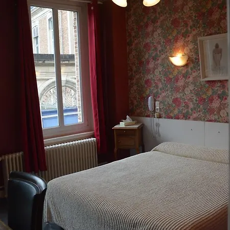 Hotel Victor Hugo 2*