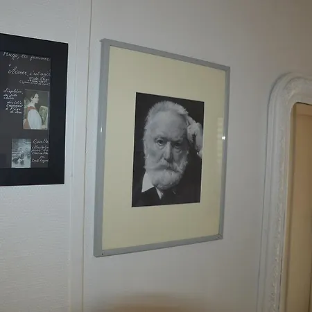 Victor Hugo 2* Amiens