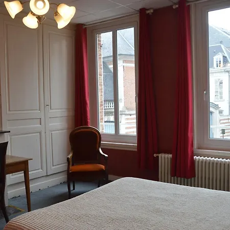 Victor Hugo 2* Amiens