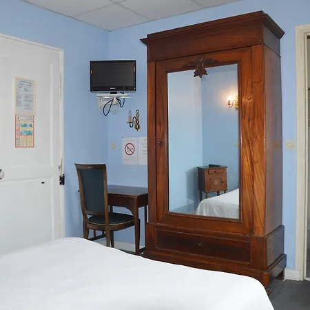 Hotel Victor Hugo 2*