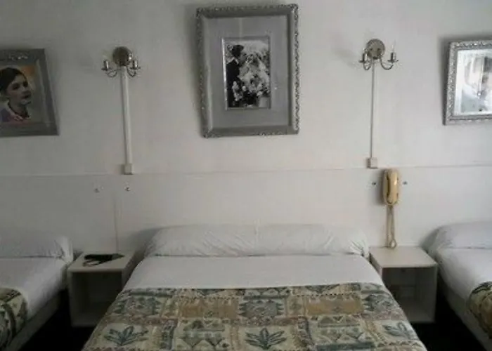 Victor Hugo Hotel 2*