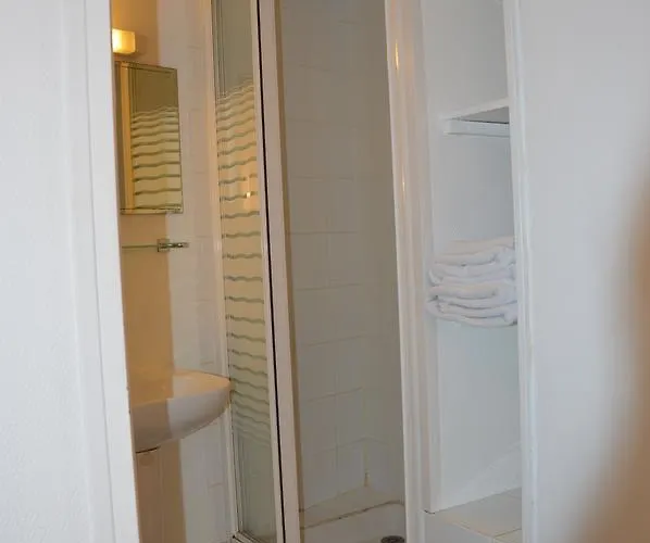 Victor Hugo Hotel 2*