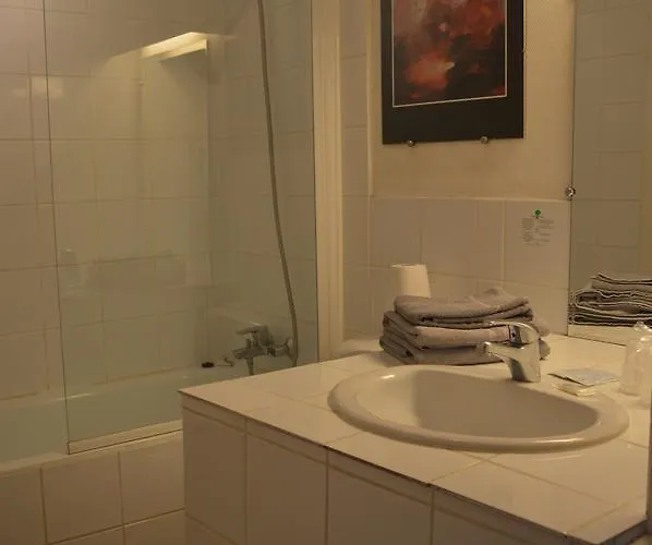 Victor Hugo Hotel 2*