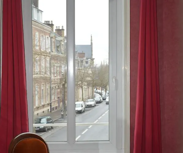 Hotel Victor Hugo 2*